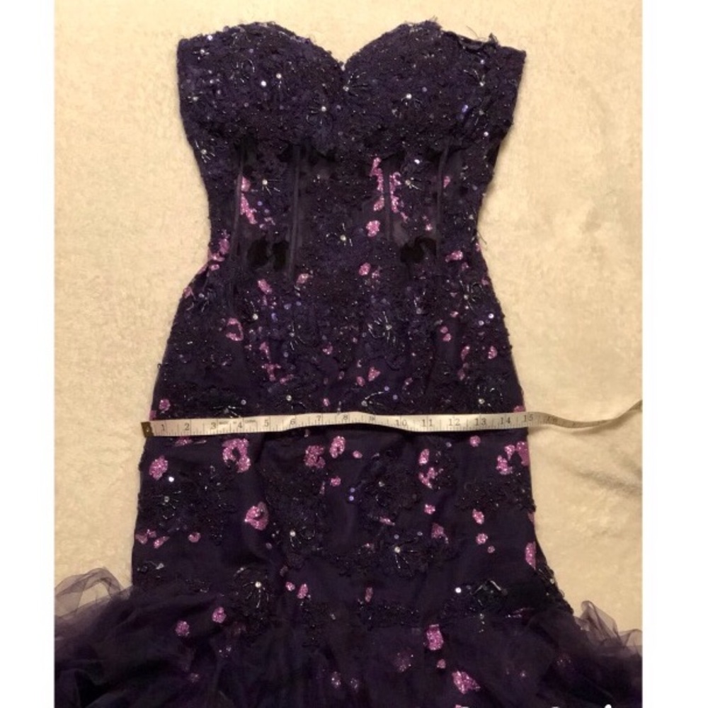 Jovani Prom Gown - Picture 5 of 7